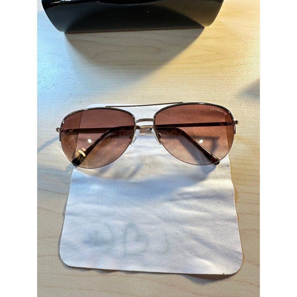 Liz Claiborne Sunglasses BB sunglass case